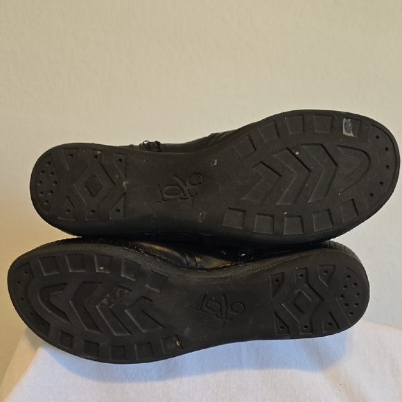 OTBT "Bayberry" Black Leather Winter Boots. Size 7.5M - Picture 6 of 16